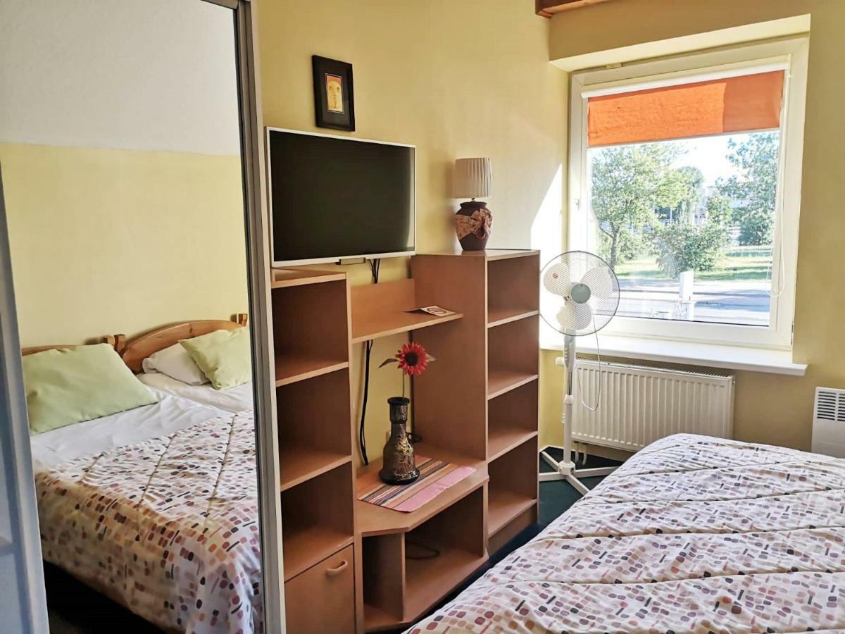 Info Hotel Apartments パランガ エクステリア 写真