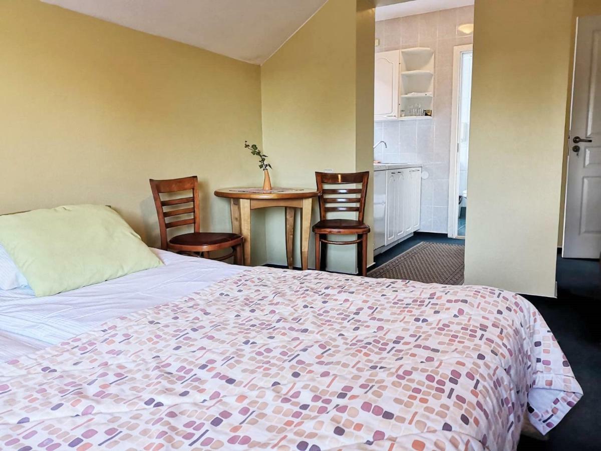 Info Hotel Apartments パランガ エクステリア 写真